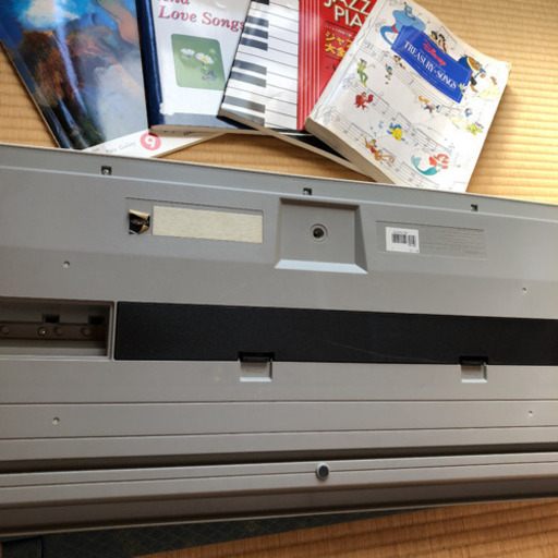 9千円分の楽譜本おまけ付き！ヤマハ 電子ピアノ EZ-J15！