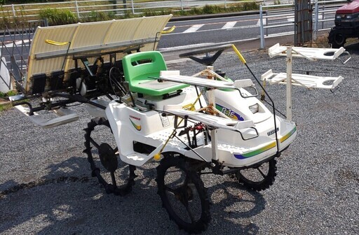 値段交渉いたします。鹿児島発　ヤンマー　４条植え　ガソリンエンジン乗用田植機Pe-1E　日置市　伊集院町