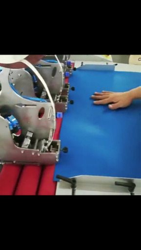 両面テープ機械 印刷店とか製本所とかよく使う機械です