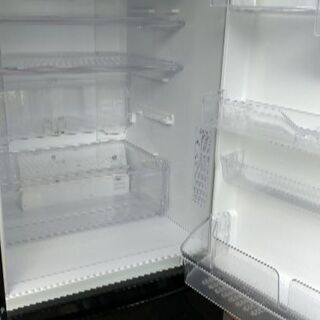 2017年製 4ドア冷蔵庫 355L AQUA