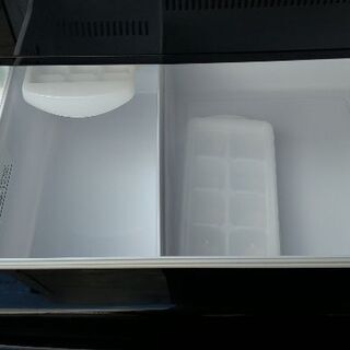 2017年製 4ドア冷蔵庫 355L AQUA