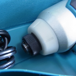 南12条店 マキタ 10.8V 充電式 インパクト ドライバ TD090DWX バッテリー 2個