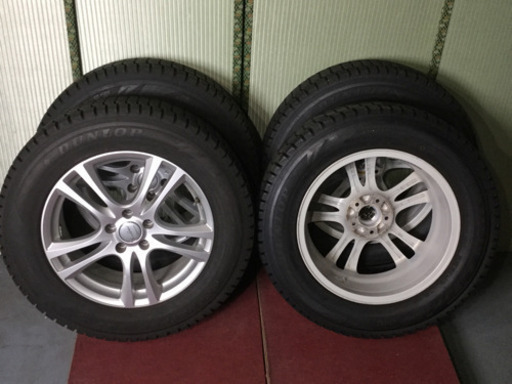 中古　スタッドレス　235/65R18   DUNLOP　GRANDT REK  SJ7   アルミホイール 付き　４本