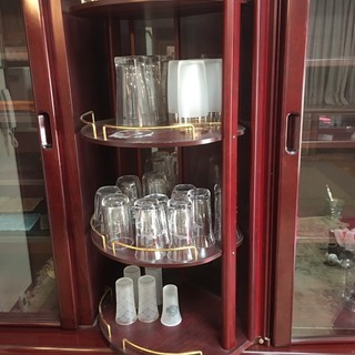 急ぎ!!2日間限定②】ハイクオリティ！！高級回転式食器棚・リビング 