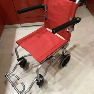 値下げ‼️簡易車椅子(旅行、室内用)足置き付き交渉中❗️ | www ...