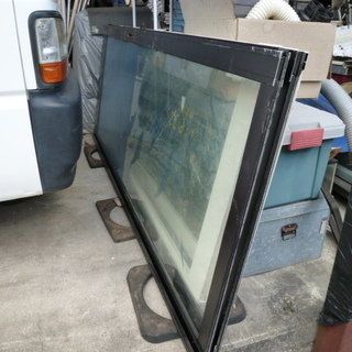 YKK引き違いサッシ 枠付き ジャンク