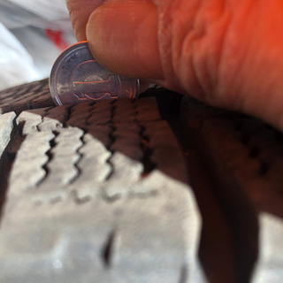 アルミ付きスタッドレスタイヤ　215/60R16 GOODYEAR 2016年　4本