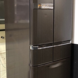 三菱【光ビッグ】光パワー瞬冷凍/光エア除菌脱臭/光ビタミンUP野菜室/エコモード/自動製氷付★フレンチドア冷蔵庫520L/MR-E52S-DW(8R91916)