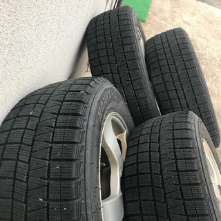 フォレスター　アルミホイール付　スタッドレスタイヤ　4本