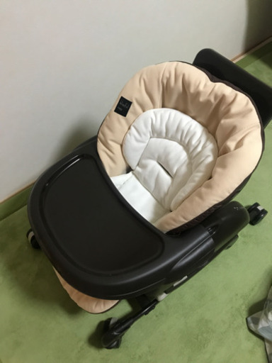 ☆美品☆赤ちゃん用バウンサー（メーカーコンビ）