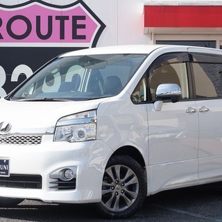 ★オートローンのご相談はくるまのミツクニへ!!★自社ローン専門中古車販売店!! トヨタ ヴォクシー ZS 煌3