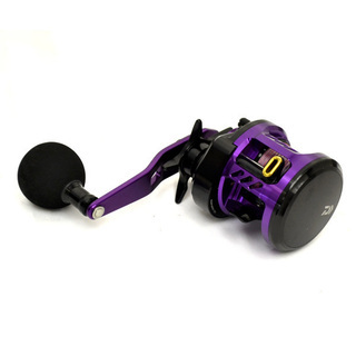 ダイワ 鏡牙 100SH タチウオジギング 両軸 リール 美品 良品 タイラバ 船 釣具　魚釣り　釣り竿　(0220319237)