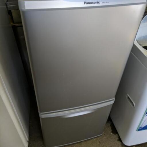 パナソニック　ノンフロン冷凍冷蔵庫　型NR-B146W-S 2014年
