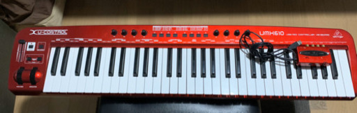 鍵盤楽器、ピアノ Behringer UMX610/UCA222