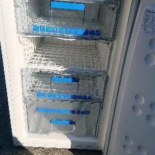 キッチン家電 中古品 電気冷凍庫お売りします。