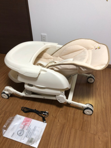 コンビ　ルシエス　電動スウィング