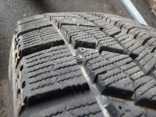 バリ山スタッドレスタイヤ175/70R14 4本