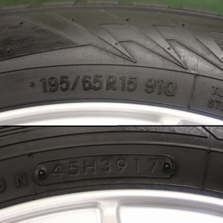 4824◆GRASS SC15インチ トヨタ車用ヴォクシー、ノア等 '17製 溝あり冬タイヤ　195/65R15付 4本セット 4824◇GRASS SC15インチ トヨタ車用ヴォクシー、ノア等 '17製 溝あり