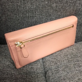 PRADA ピンク サフィアーノレザー 長財布 美品 PRADA ピンク サフィアーノレザー 長財布 - メルカリ