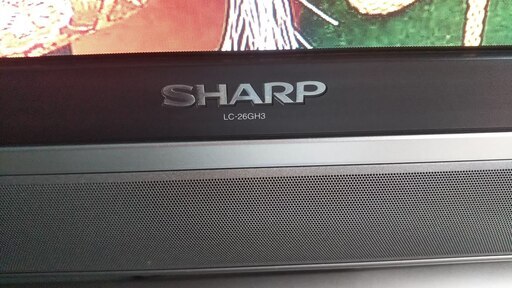 液晶カラーテレビ　SHARP　AQUOS　２６インチ