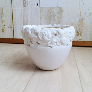 ガーデニング用品 薔薇柄 ミニポット 陶器 鉢 白
