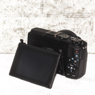 ★＆極上品＆手振れ補正＆SD付＆自撮り＆スマホ転送★キャノン M3 レンズキット