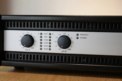 エレクトロボイス パワーアンプ Q44Ⅱ【美品】