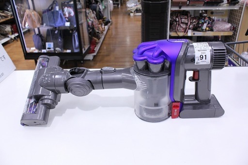 dyson ﾊﾝﾃﾞｨｸﾘｰﾅｰ dc35 multi floor 入荷しました。