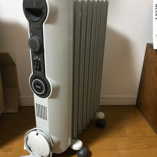 DeLonghi デジタル オイルヒーター HJ0812 DeLonghi