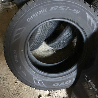265/65r17 112Q TOYO GSi-5 スタッドレスタイヤ　プラド等