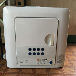 東芝 TOSHIBA 衣類乾燥機 EDー60C