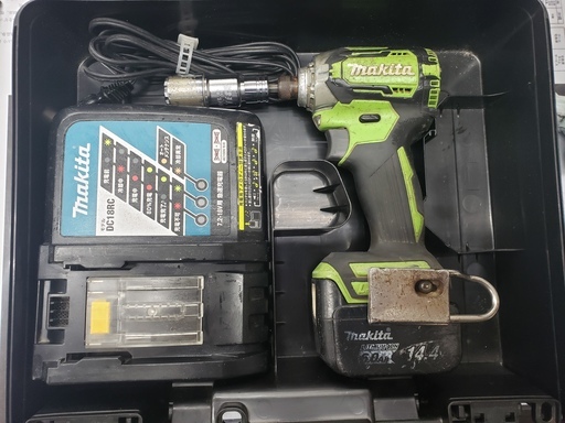 【中古】マキタ　インパクト　本体+ケース+バッテリ-1個+充電器　ＴD160D