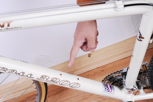 1341 GIANT ジャイアント CROSS 3200 21速 タイヤ700×40C クロスバイク