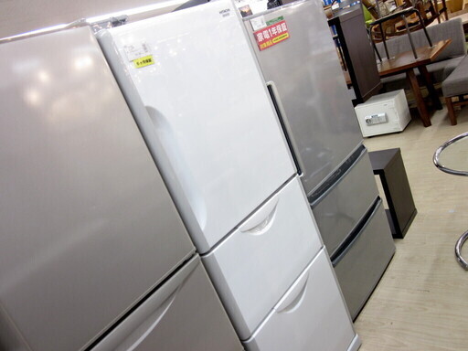 安心の6ヶ月保証付！HITACHI(日立)2013年製の265L 3ドア冷蔵庫です！