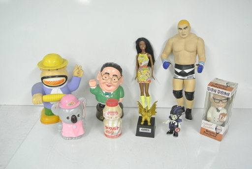 レトロ人形 フィギュア 貯金箱 さわやかジャパンカールおじさんカーネル サンダースキングギドラヤクルト Ken 三条のフィギュアの中古あげます 譲ります ジモティーで不用品の処分