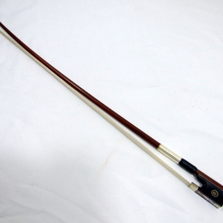 メンテ済み HORA 分数1/4 東ヨーロッパ 2012年 ルーマニア産 未使用 弓