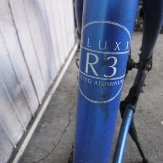 GIANTのクロスバイク エスケープR3　中古自転車 260