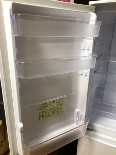 SHARP 冷蔵庫 ２０１６年製 譲り先決定しました付け替えどっちでもドア 保証期間２０２２年までです