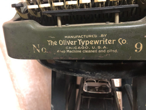 1910年代　第一時世界大戦当時　シカゴ　オリバー社製タイプライター
