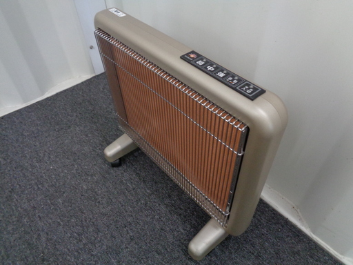 美品！サンルミエエクセラ7 N750L-GR 遠赤外線ヒーター暖房