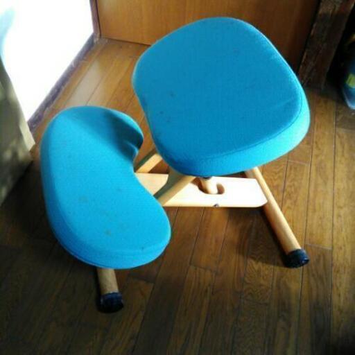 理想の姿勢で集中力をキープする Balancekeep Chair バランスキープチェア