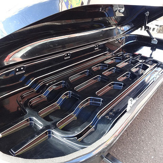 ☆INNO/TENZO☆ルーフボックス ルーフバー/取付金具付き 鍵/スペア有り