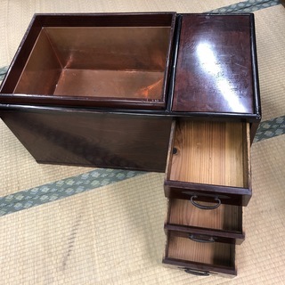 当時物　関東火鉢 欅 長火鉢　銅壺付き　欅　黒柿　猫板　時代家具　アンティーク 当時物 関東火鉢 欅 長火鉢 銅壺付き 欅 黒柿 猫板 時代家具