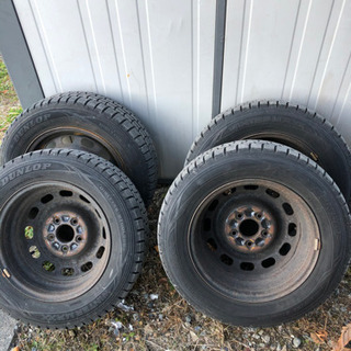 取引設立　終了致しました。スタッドレスタイヤホイール付き　　195/65R15 