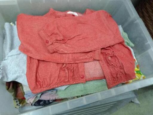 女子小学生低学年キッズ服 バック 衣装ケースごと つっつ 瓦町のキッズ用品の中古あげます 譲ります ジモティーで不用品の処分