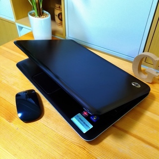 corei7メモリ8Gで超高性能！　SSD搭載で超高速☆　ブルーレイ対応♪　極美品のHP★　かっこいいメタルブラック★　4コア8スレッドで超高性能！　最新Windows10♪　　高級感のあるメタリックグレー　SSD128G　ヒューレット・パッカード　HP　Pavilion　黒光りのボディ！　最新Windows10　64Bit　　15.6インチ　テンキー＆ウェブカメラ搭載　マウス付き 　ノートパソコン　無線LAN　Wi-Fi対応 　DVDドライブ