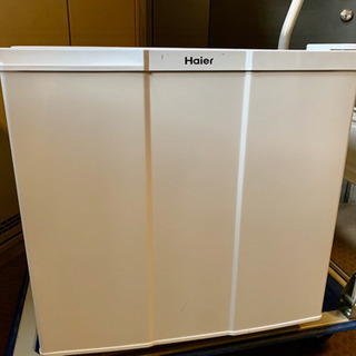 ハイアール　小型冷蔵庫（40L）
