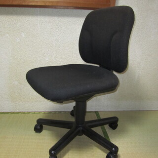 ☆彡　ITOKI　ビジネス　オフィス椅子　①　☆彡　キャスター付き
