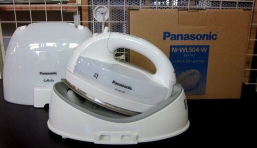 【リサイクルショップスターズ城西店】高年式!! 2017年製 Panasonic パナソニック コードレス スチームアイロン NI-WL504-W ホワイト
