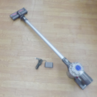 Dyson(ダイソン) 純正 DC62 V6 Motorhead カーボンファイバー搭載モーターヘッド 日本規格ヘッドサイズ 幅約21cm  (211mm) [並行輸入品]